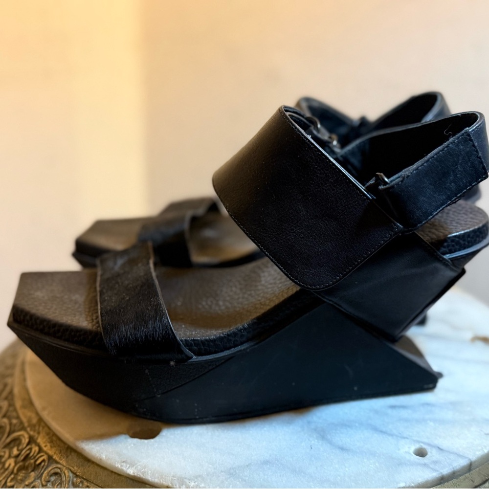 United Nude Black Wedge Sandals - Picture 4 of 4